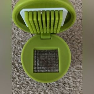 JOIE Vegetable Dicer